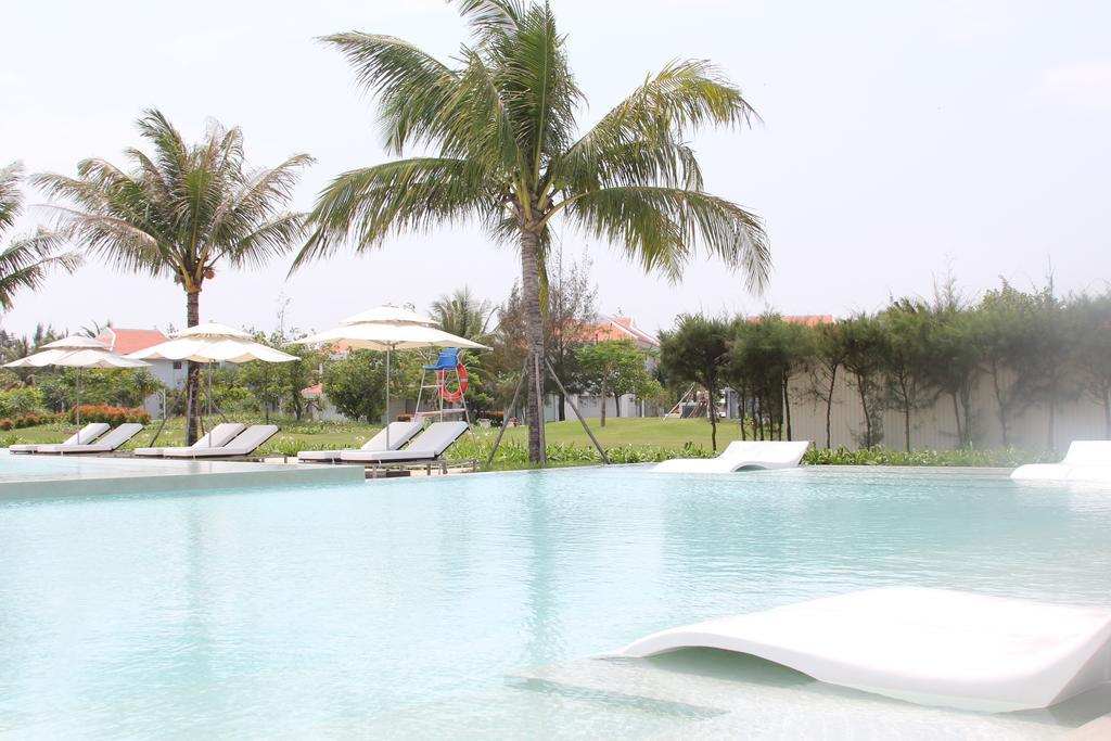 Ocean Apartment With Garden Da Nang Exterior photo