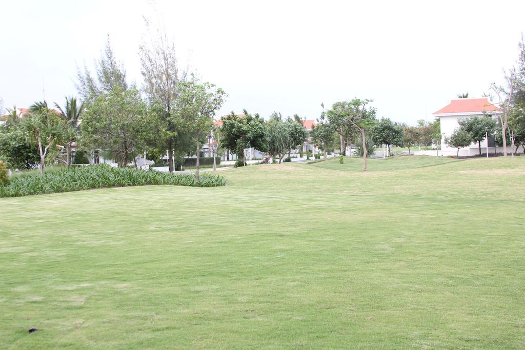 Ocean Apartment With Garden Da Nang Exterior photo